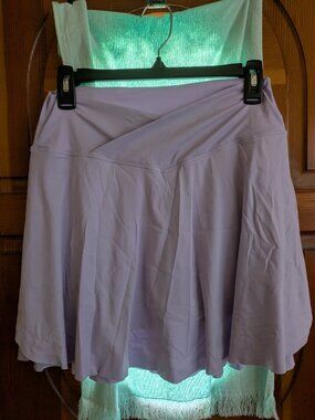 EUC Lavender Skort Overlay Skirt with pockets Large